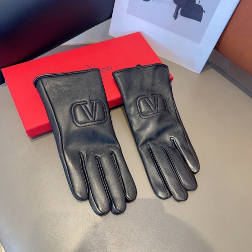 Valentino Gloves For Women #1249338