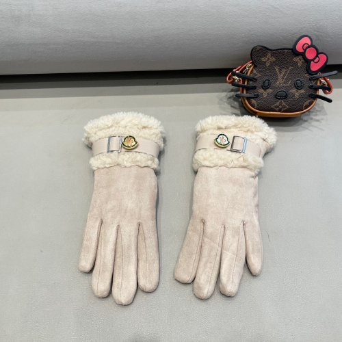 Moncler Gloves For Women #1249463