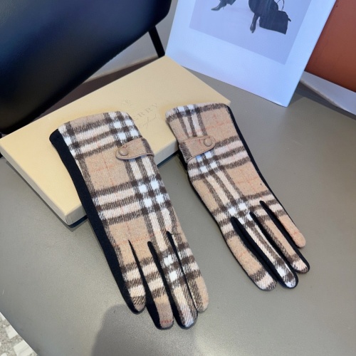 Burberry Gloves #1249528