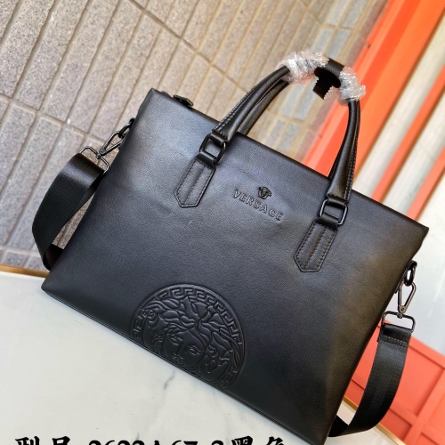 Versace AAA Man Handbags #1249724