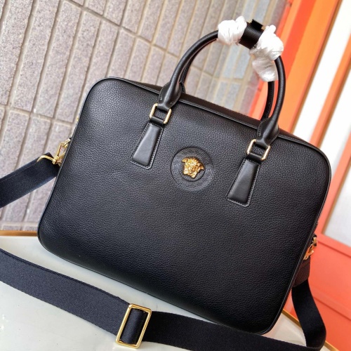 Versace AAA Man Handbags #1249941