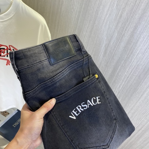 Versace Jeans For Unisex #1250376