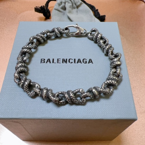 Balenciaga Bracelets For Men #1251645