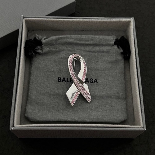 Balenciaga Brooches For Women #1252662