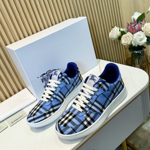 Burberry Casual Shoes For Men #1256072