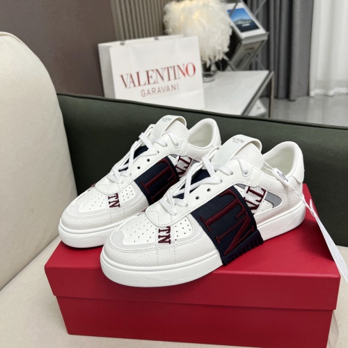 Valentino Casual Shoes For Women #1256252