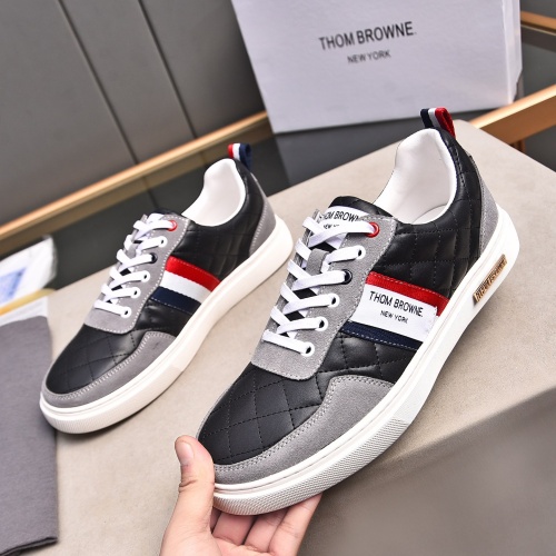 Thom Browne TB Casual Shoes For Men #1256653