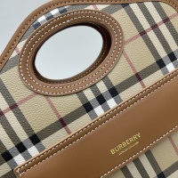 $98.00 USD Burberry AAA Quality Messenger Bags For Women #1248400