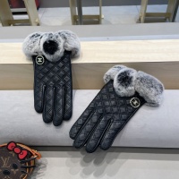 $52.00 USD Celine Gloves For Women #1249501