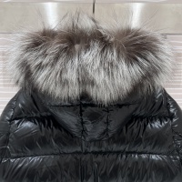 $284.30 USD Moncler Down Feather Coat Long Sleeved For Women #1251258