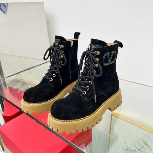 Valentino Boots For Women #1258539