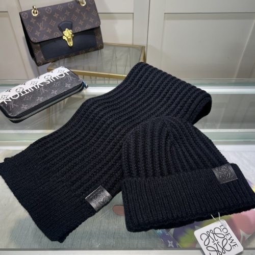 LOEWE Hat and Scarf Set #1261029