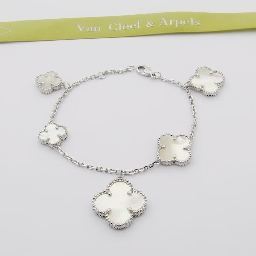 Van Cleef & Arpels Bracelets For Women #1262405