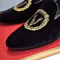 $85.00 USD Versace Leather Shoes For Men #1257472