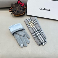 $40.00 USD Burberry Gloves #1260780