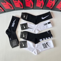 $29.00 USD Nike Socks #1261123