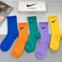 $29.00 USD Nike Socks #1261224