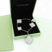 $98.00 USD Van Cleef & Arpels Jewelry Set For Women #1262954