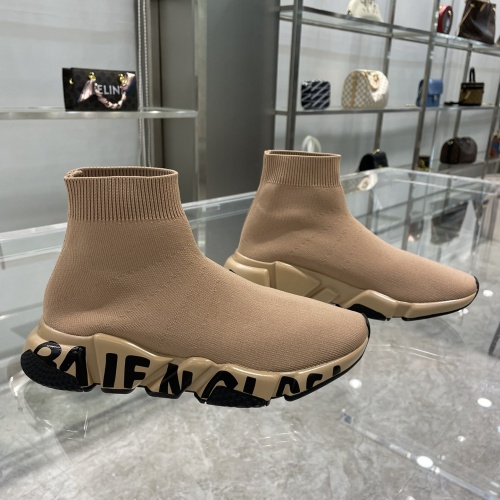 Balenciaga Boots For Women #1267376