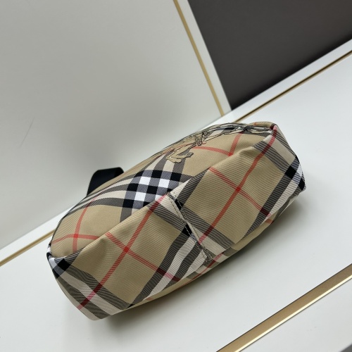 Replica Burberry AAA Quality Messenger Bags For Unisex #1267586 $98.00 USD for Wholesale