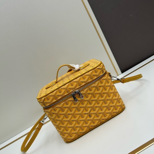 Goyard AAA Quality Messenger Bags For Women #1268354