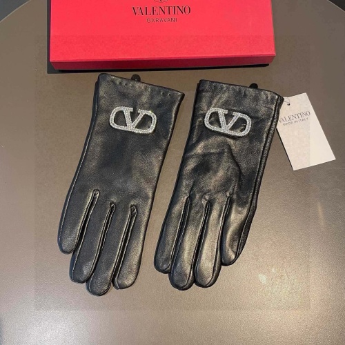 Valentino Gloves For Women #1269207