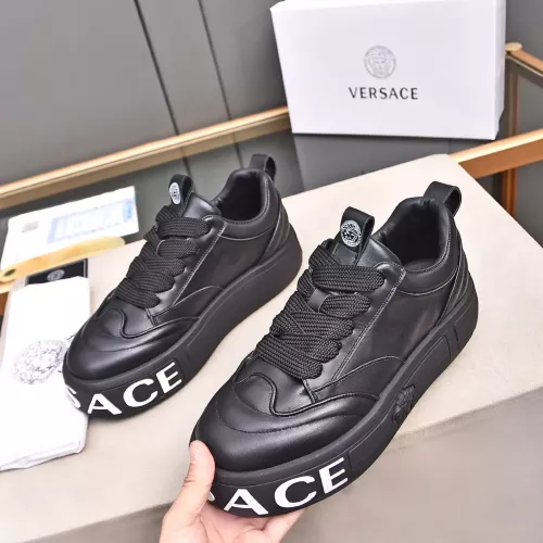 Versace Casual Shoes For Men #1274631