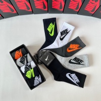 $29.00 USD Nike Socks #1269746