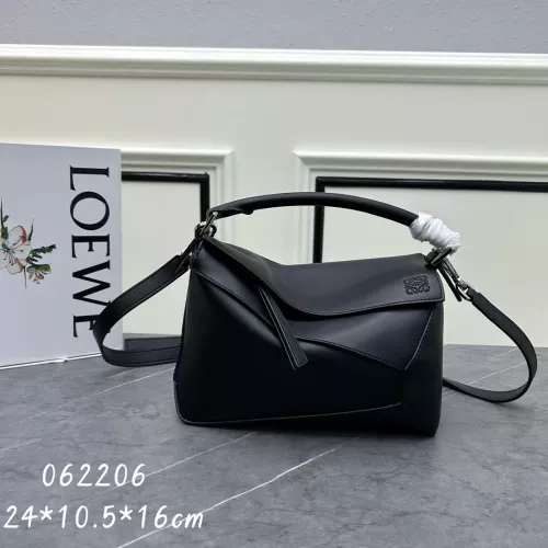 LOEWE AAA Quality Messenger Bags For Women #1276249