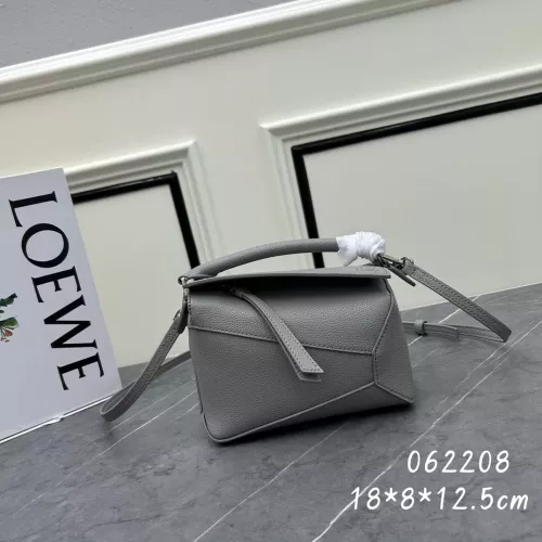 LOEWE AAA Quality Messenger Bags For Women #1276252