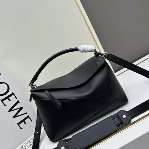 LOEWE AAA Quality Messenger Bags For Women #1276281