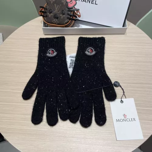 Moncler Gloves #1278953