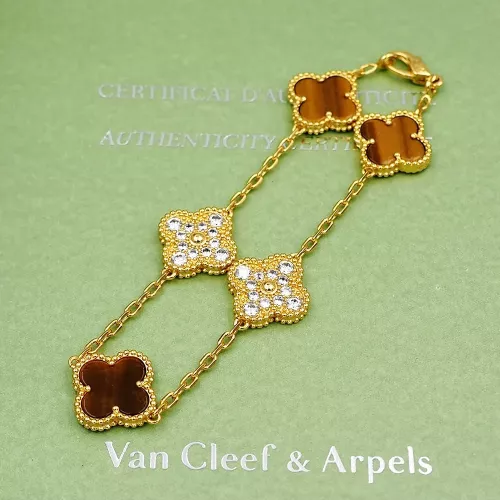 Van Cleef & Arpels Bracelets For Women #1281670