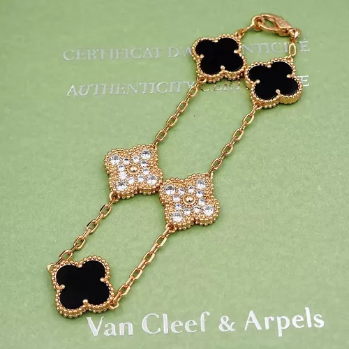 Van Cleef & Arpels Bracelets For Women #1281671