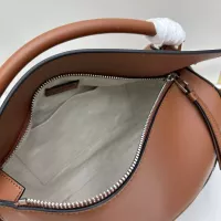 $165.00 USD LOEWE AAA Quality Messenger Bags For Women #1276274