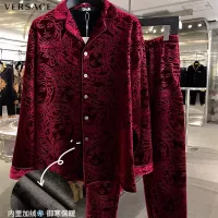 $92.00 USD Versace Tracksuits Long Sleeved For Men #1277804