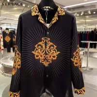 $92.00 USD Versace Tracksuits Long Sleeved For Men #1277808