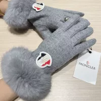 $40.00 USD Moncler Gloves #1278960