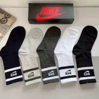 $29.00 USD Nike Socks #1279656