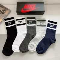 $29.00 USD Nike Socks #1279656