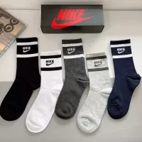 $29.00 USD Nike Socks #1279656