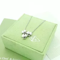 $27.00 USD Van Cleef & Arpels Necklaces For Women #1280466