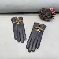 $45.00 USD Celine Gloves For Women #1287773