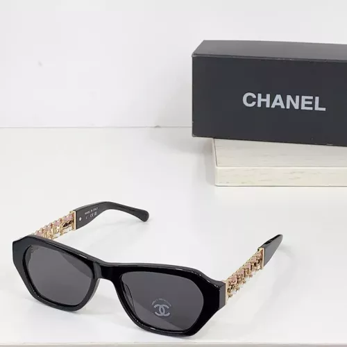 Chanel AAA Quality Sunglasses #1295393