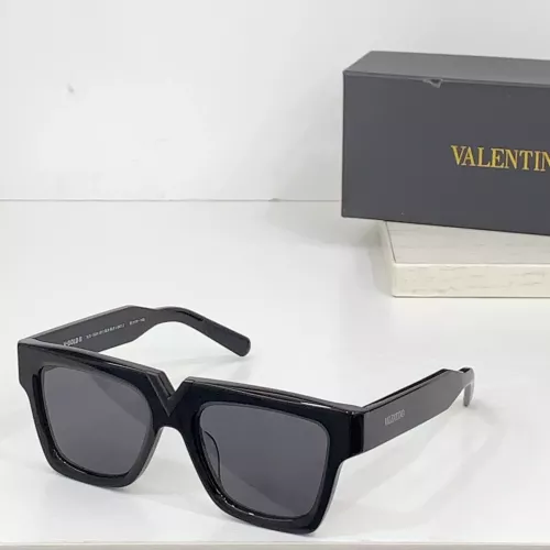 Valentino AAA Quality Sunglasses #1296381