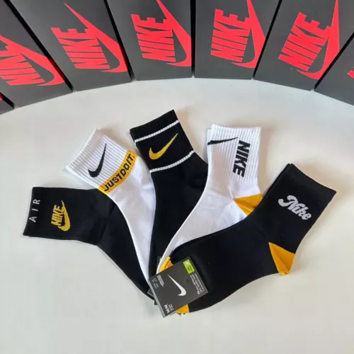 Replica Nike Socks #1300586 $29.00 USD for Wholesale