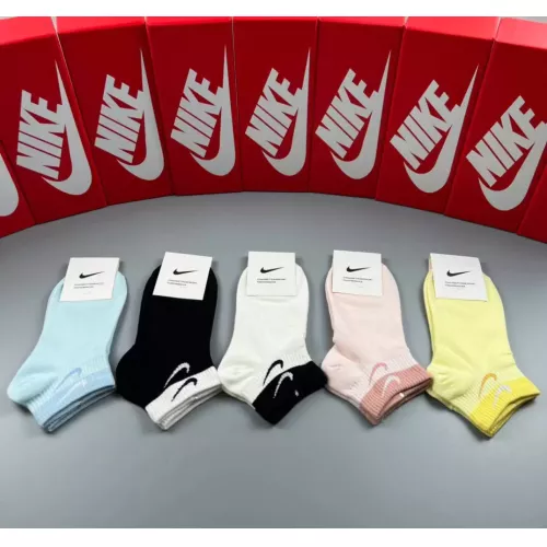 Nike Socks #1300589, $25.00 USD, [ITEM#1300589], Nike Socks