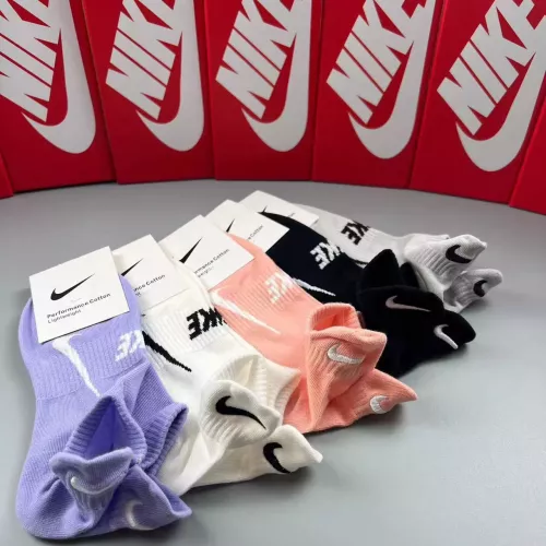 Replica Nike Socks #1300590 $25.00 USD for Wholesale