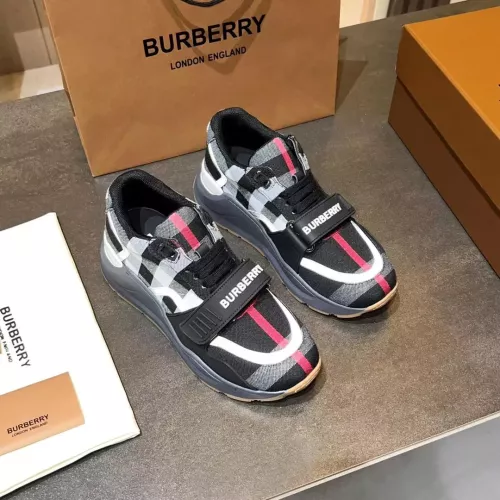 Replica Burberry Casual Shoes For Men #1303428 $118.00 USD for Wholesale