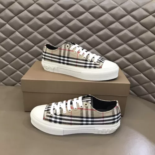 Burberry Casual Shoes For Men #1303577